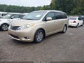 2013 Toyota Sienna — photo 2 of 16 | VIN 5TDYK3DC4DS330438