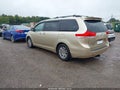 2013 Toyota Sienna — photo 3 of 16 | VIN 5TDYK3DC4DS330438