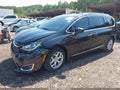 2017 Chrysler Pacifica — photo 2 of 16 | VIN 2C4RC1EG3HR633362