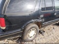 1998 GMC Jimmy — photo 6 of 11 | VIN 1GKDT13W4W2512151