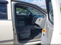 2008 Chrysler Aspen — photo 5 of 16 | VIN 1A8HX58218F135927