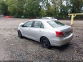 2009 Toyota Yaris — photo 3 of 16 | VIN JTDBT903294045638