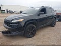 2015 Jeep Cherokee — photo 2 of 16 | VIN 1C4PJMCB0FW776330
