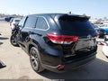 2018 Toyota Highlander — photo 3 of 16 | VIN 5TDZARFH1JS034243
