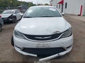 2016 Chrysler 200 — photo 11 of 15 | VIN 1C3CCCAB5GN160916