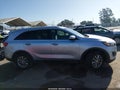 2016 Kia Sorento — photo 12 of 15 | VIN 5XYPG4A34GG046879