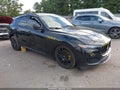 2017 Maserati Levante — photo 1 of 17 | VIN ZN661XUS5HX243171