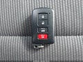 2019 Toyota Corolla — photo 11 of 17 | VIN 2T1BURHE6KC128057