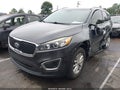2017 Kia Sorento — photo 2 of 16 | VIN 5XYPGDA3XHG318479