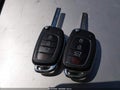 2018 Hyundai Santa Fe — photo 11 of 18 | VIN 5XYZT3LBXJG563033