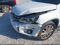 2016 Volkswagen Tiguan — photo 6 of 16 | VIN WVGAV7AX0GW557746