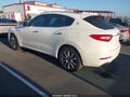 2017 Maserati Levante — photo 3 of 18 | VIN ZN661XULXHX210742