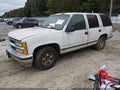 1999 Chevrolet Tahoe — photo 2 of 12 | VIN 1GNEC13R8XJ411509