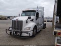 2018 Peterbilt 579 — photo 2 of 11 | VIN 1XPBDP9X5JD457787