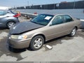 1999 Toyota Camry — photo 2 of 12 | VIN JT2BG22KXX0296839