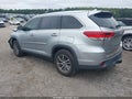 2019 Toyota Highlander — photo 3 of 18 | VIN 5TDKZRFH9KS552256