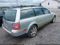 2005 Volkswagen Passat — photo 4 of 12 | VIN WVWYU63B05E102593