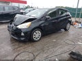2014 Toyota Prius C — photo 2 of 18 | VIN JTDKDTB32E1575305