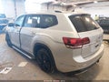 2018 Volkswagen Atlas — photo 3 of 16 | VIN 1V2RR2CA9JC570820