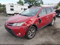 2013 Toyota RAV4 — photo 2 of 20 | VIN 2T3DFREV4DW087864