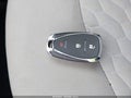 2018 Chevrolet Equinox — photo 11 of 17 | VIN 2GNAXHEVXJ6338377