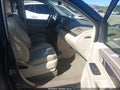 2010 Volkswagen Routan — photo 5 of 16 | VIN 2V4RW3D14AR354028