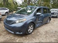 2013 Toyota Sienna — photo 2 of 16 | VIN 5TDKK3DC4DS330445