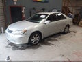 2005 Toyota Camry — photo 2 of 11 | VIN 4T1BF30K85U103950