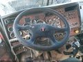 2005 Kenworth Construction — photo 13 of 19 | VIN 1XKDDB0X25J985227