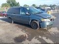 2006 Chrysler Town & Country — photo 1 of 13 | VIN 2A4GP64LX6R771995