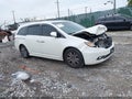 2015 Honda Odyssey — photo 1 of 16 | VIN 5FNRL5H99FB124664