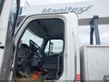 2017 Freightliner 108sd — photo 7 of 16 | VIN 1FVHG5CY2HHHX0489