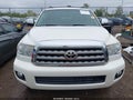 2015 Toyota Sequoia — photo 13 of 17 | VIN 5TDDW5G19FS117268