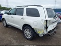 2015 Toyota Sequoia — photo 3 of 17 | VIN 5TDDW5G19FS117268