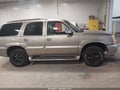 2002 Cadillac Escalade — photo 13 of 16 | VIN 1GYEK63N72R203843