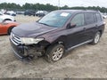 2011 Toyota Highlander — photo 2 of 16 | VIN 5TDZK3EH0BS035400