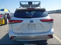 2021 Toyota Highlander Hybrid — photo 17 of 22 | VIN 5TDEBRCH9MS021728