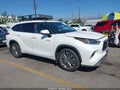 2021 Toyota Highlander Hybrid — photo 1 of 22 | VIN 5TDEBRCH9MS021728