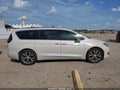 2019 Chrysler Pacifica — photo 13 of 17 | VIN 2C4RC1GG7KR733064