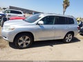 2010 Toyota Highlander — photo 14 of 16 | VIN 5TDYK3EH2AS013344