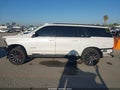 2025 Cadillac Escalade ESV — photo 14 of 17 | VIN 1GYS9SR91SR392040