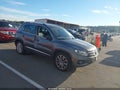 2016 Volkswagen Tiguan — photo 1 of 11 | VIN WVGAV7AXXGW502267
