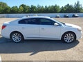 2015 Buick LaCrosse — photo 13 of 16 | VIN 1G4GB5G3XFF229471