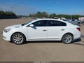 2015 Buick LaCrosse — photo 14 of 16 | VIN 1G4GB5G3XFF229471