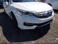 2017 Honda Accord — photo 6 of 16 | VIN 1HGCR2F8XHA154198