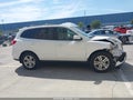 2012 Hyundai Santa Fe — photo 13 of 16 | VIN 5XYZHDAG6CG103425