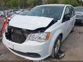 2018 Dodge Grand Caravan — photo 2 of 16 | VIN 2C4RDGBG2JR304081