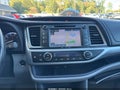 2017 Toyota Highlander — photo 6 of 10 | VIN 5TDJZRFH1HS509082
