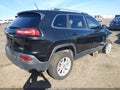 2015 Jeep Cherokee — photo 4 of 16 | VIN 1C4PJLCS8FW532709