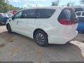 2025 Chrysler Pacifica — photo 3 of 16 | VIN 2C4RC1S75SR580871